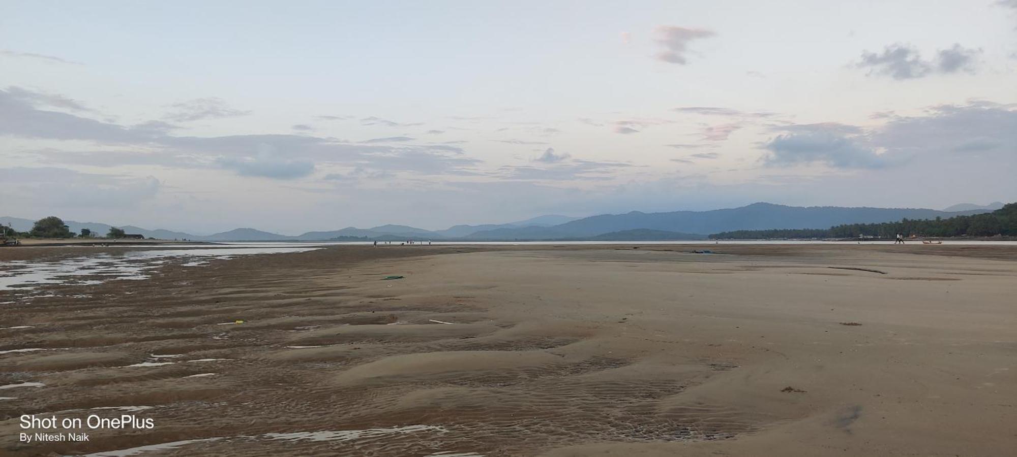 Navni Beach View Stay Гокарна Екстериор снимка