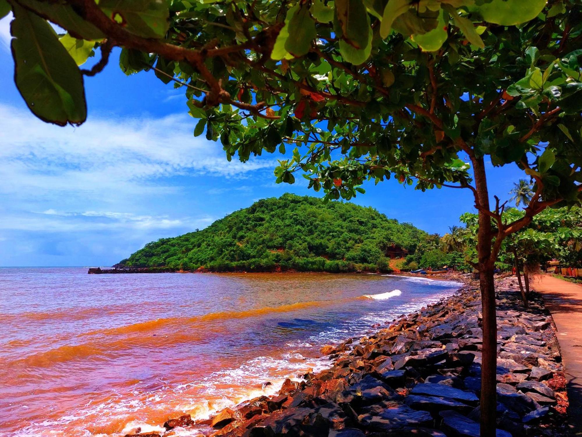 Navni Beach View Stay Гокарна Екстериор снимка